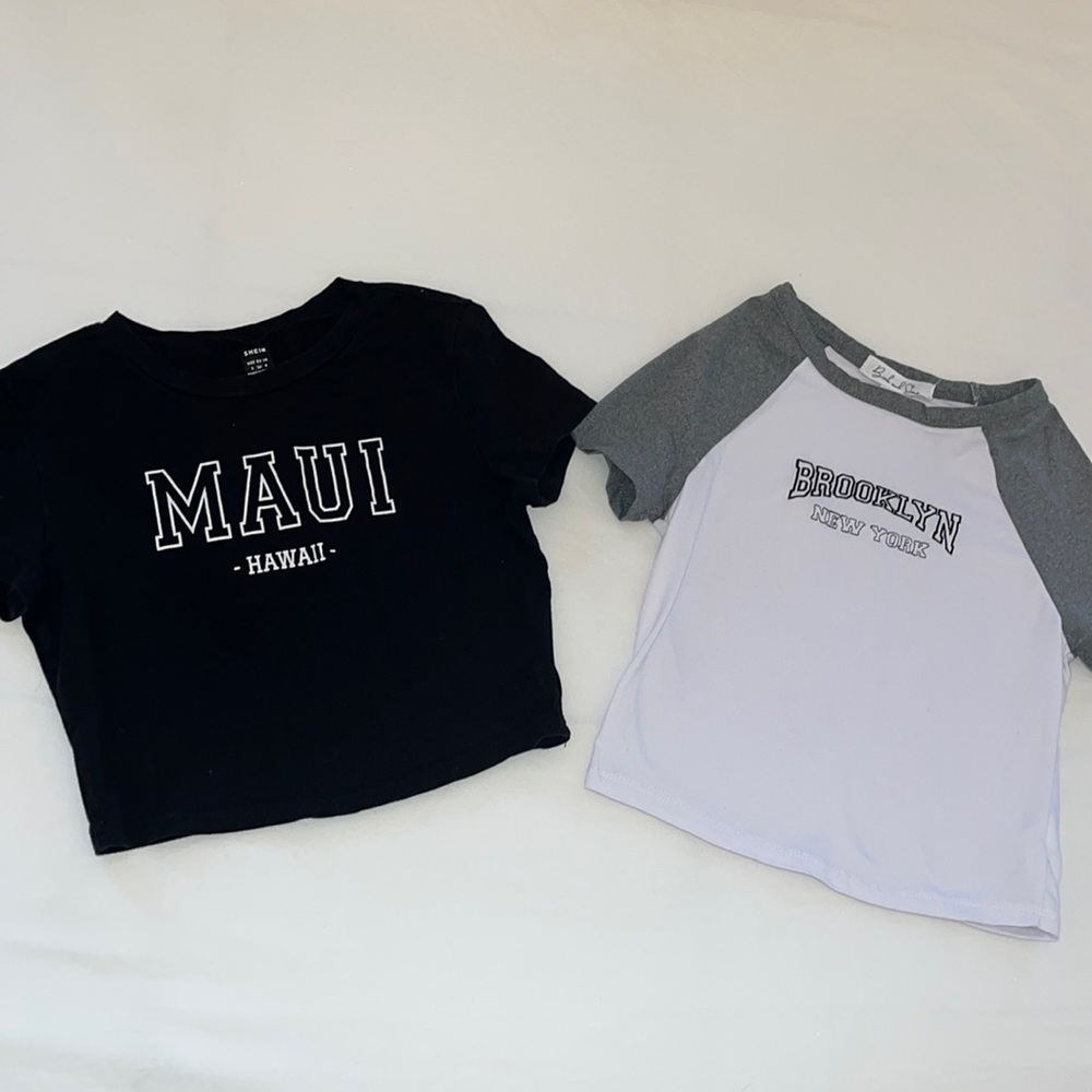 Cropped Graphic Tees, Size Small